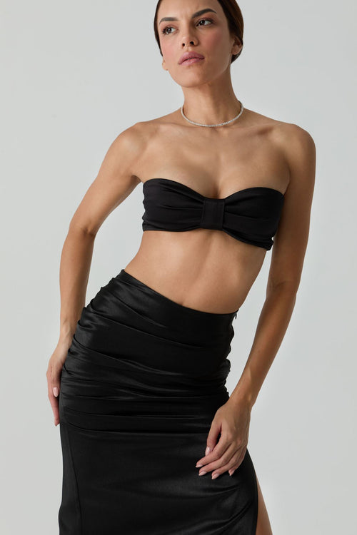 BEYDA UZAL - Crop Top Noir avec Nœud